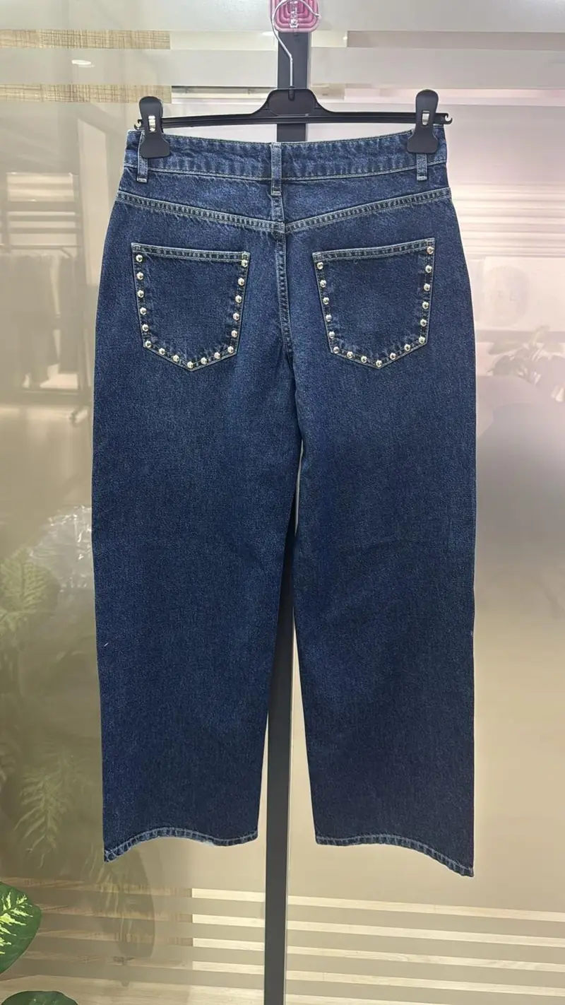 Denim garment produced by Cherryrose Textile in Türkiye
